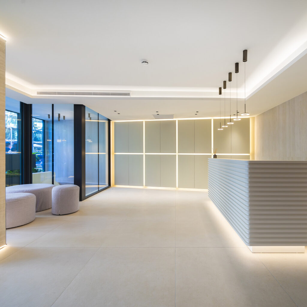 Edificio oficinal Diagonal 431 bis - Vestíbulo después