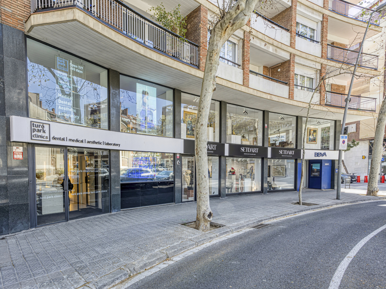 Alting Inversiones - Edificio de viviendas de lujo y locales comerciales en Ganduxer 34-36 de Barcelona